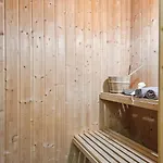 With Sauna And In Out * 트리실