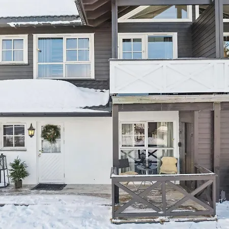 With Sauna And In Out * Трисиль